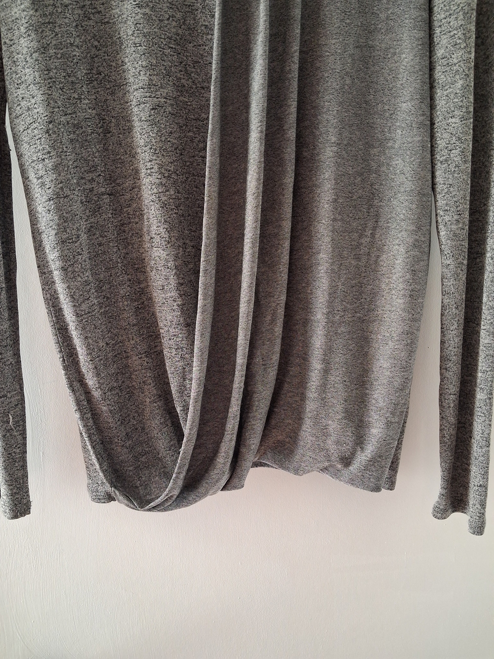Banana Republic Gray Long-Sleeve Draped Front Top - Picture 3 of 4